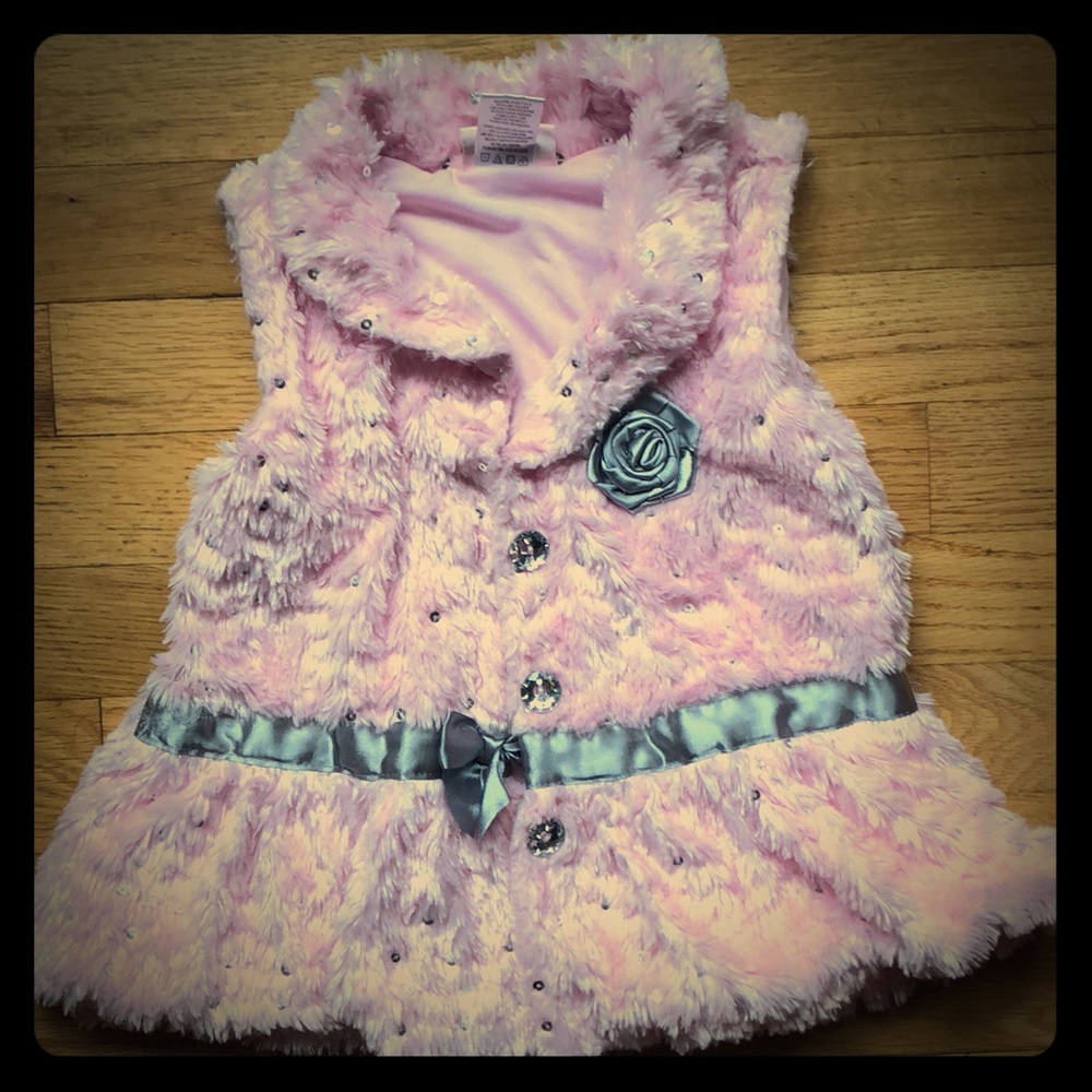 Little lass brand furry pink vest 4T